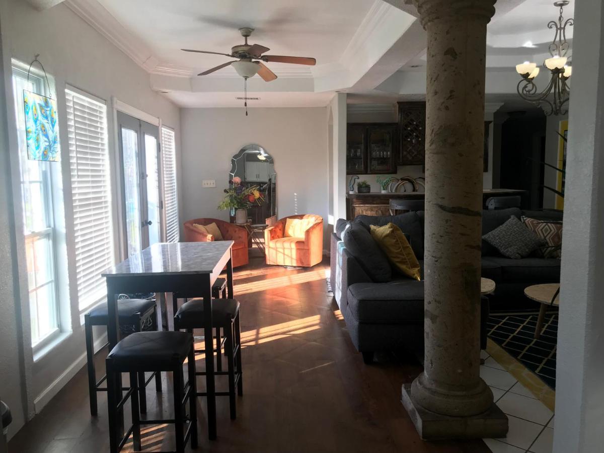 Cheerful 4 Bedroom Home With Pool And Bbq Area With 5Th Bedroom Option Brownsville Luaran gambar